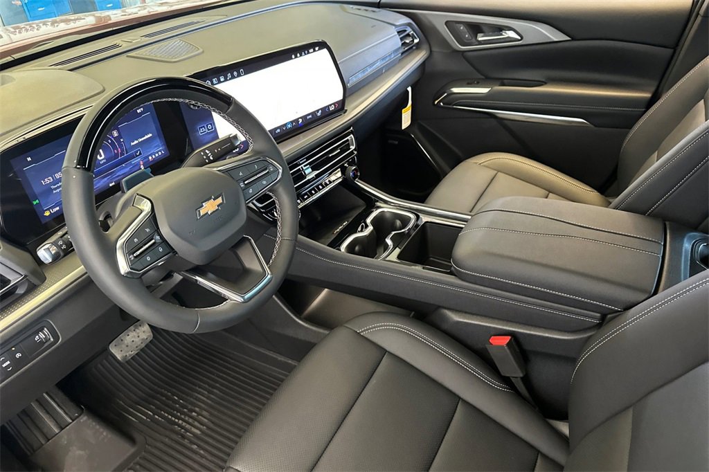 2026 Chevrolet Traverse photo 9