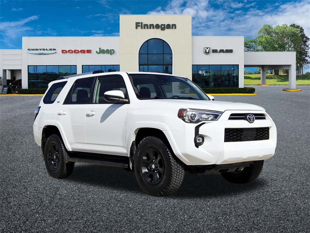 2024 Toyota 4Runner SR5's photo