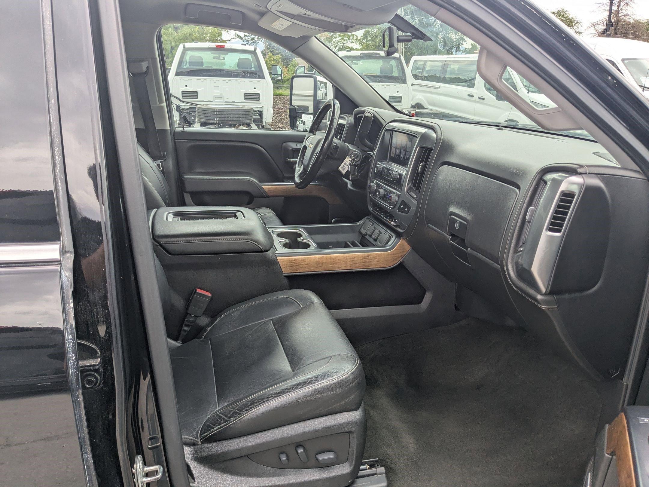 2017 Chevrolet Silverado 1500 LTZ photo 27