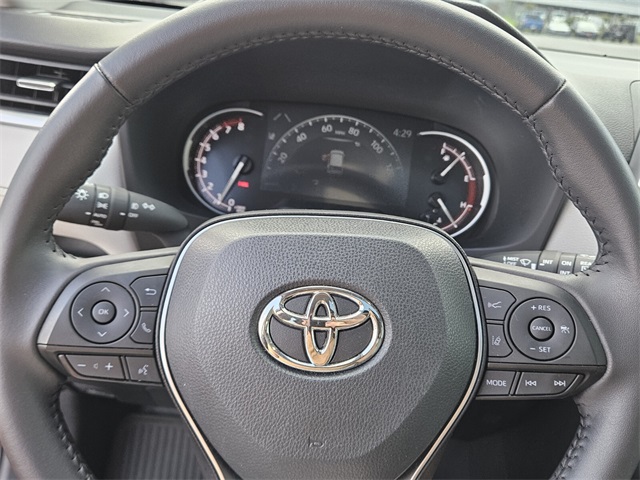 2024 Toyota RAV4 XLE Premium photo 17