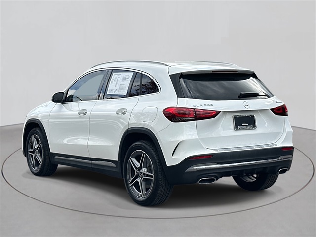 2022 Mercedes Benz GLA 250 4MATIC photo 2