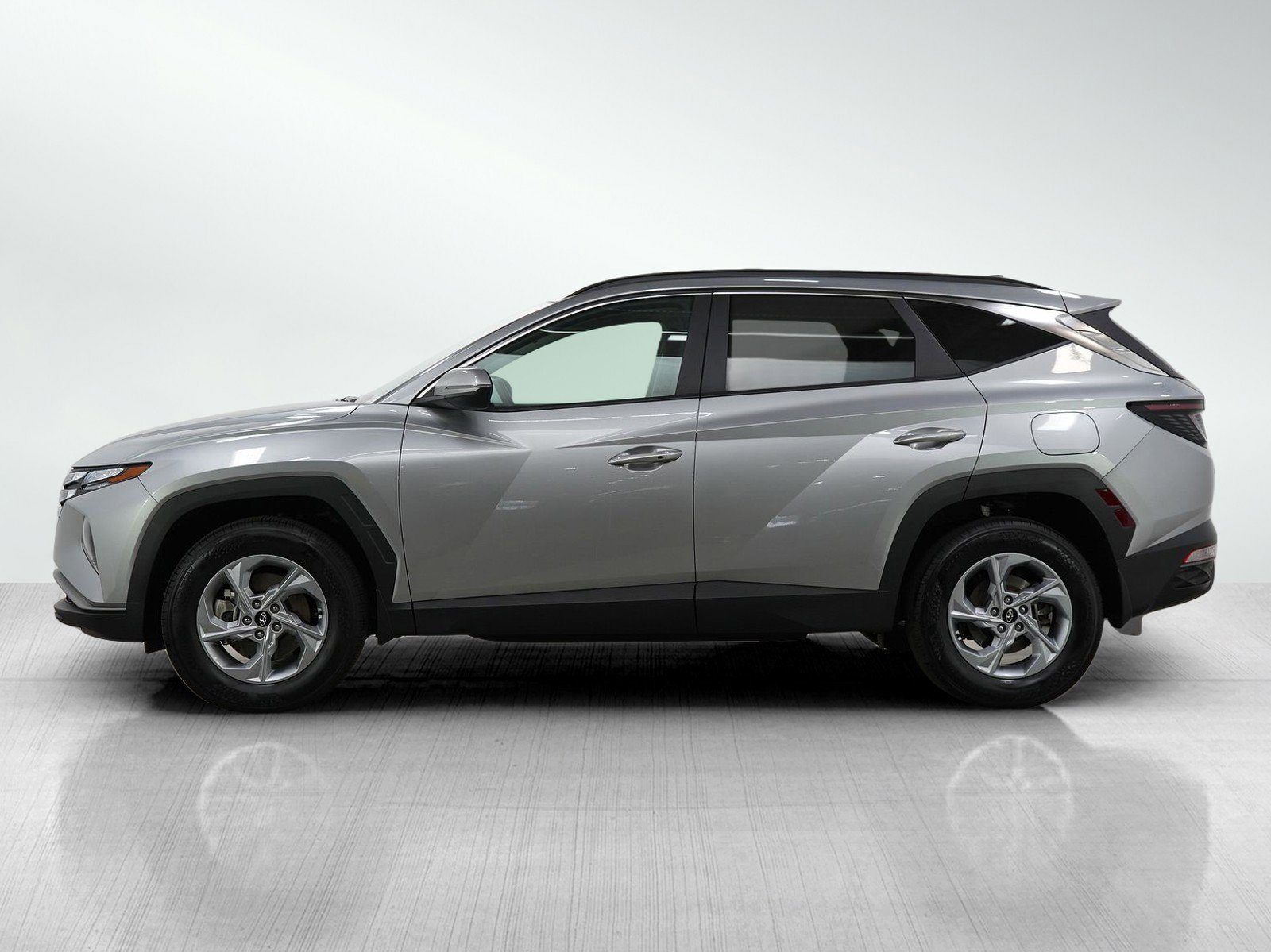Used 2022 Hyundai Tucson SEL with VIN 5NMJBCAEXNH159481 for sale in Minneapolis, Minnesota