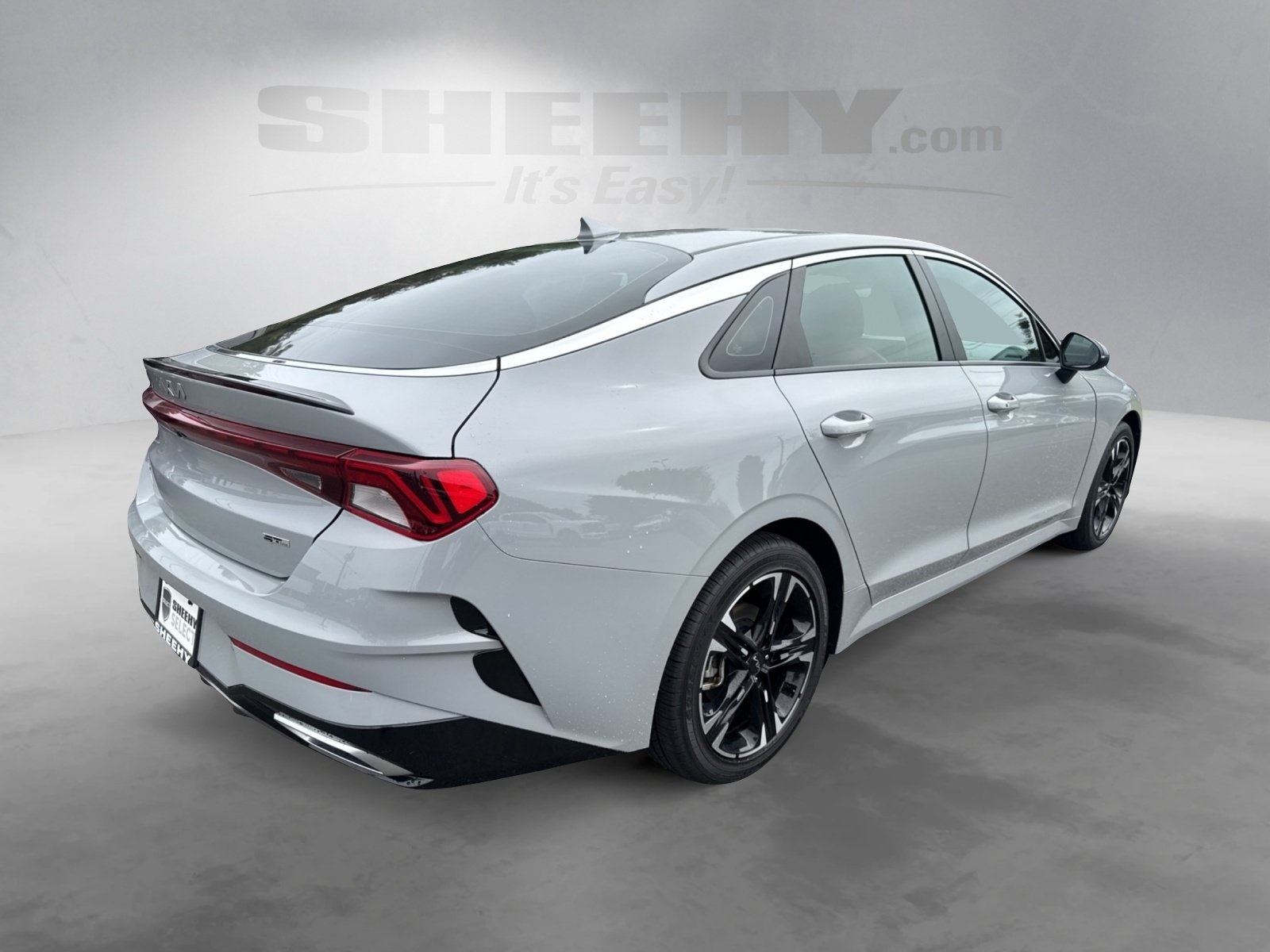 2024 Kia K5 GT-Line photo 12