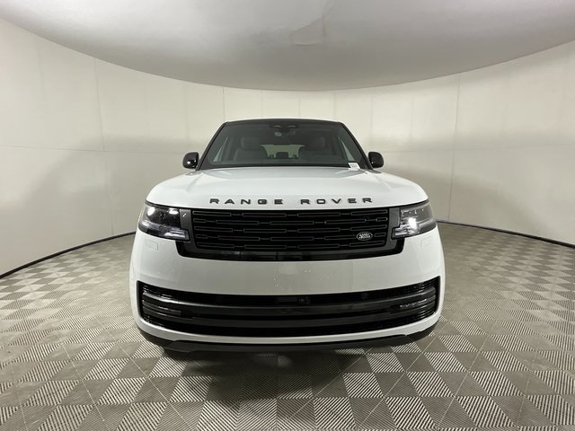 2025 Land Rover Range Rover SE photo 4