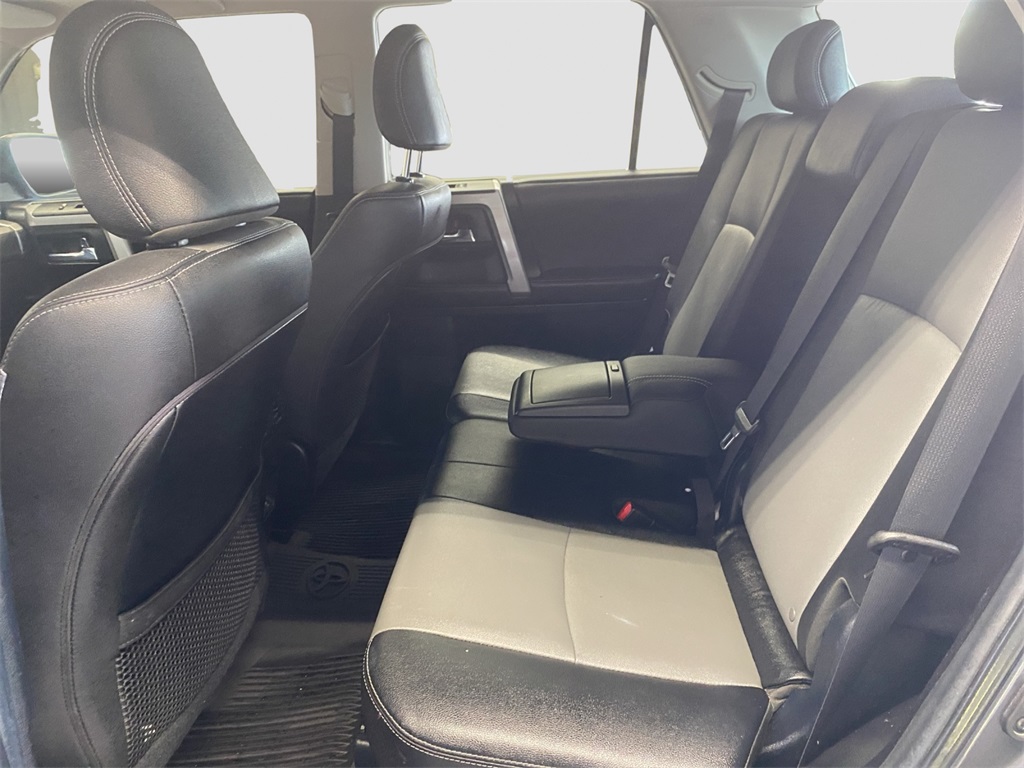 2021 Toyota 4Runner SR5 Premium photo 13