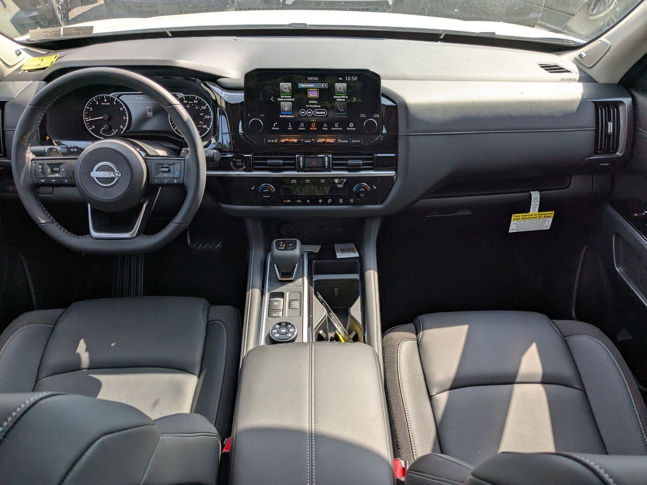 2025 Nissan Pathfinder SL photo 15