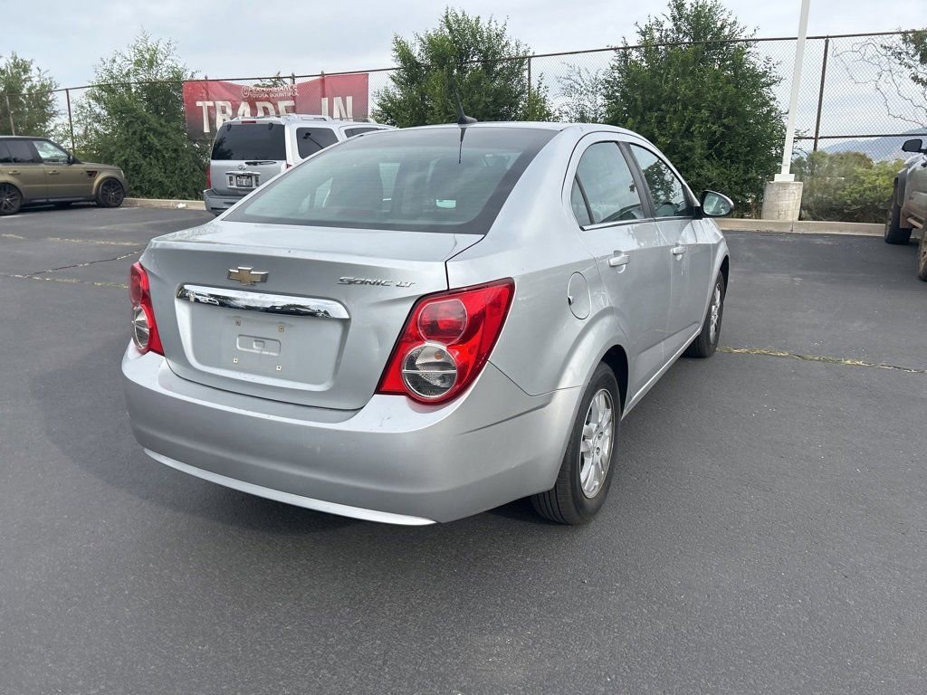 2014 Chevrolet Sonic LT photo 4