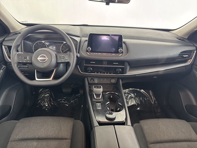 2024 Nissan Rogue SV photo 17