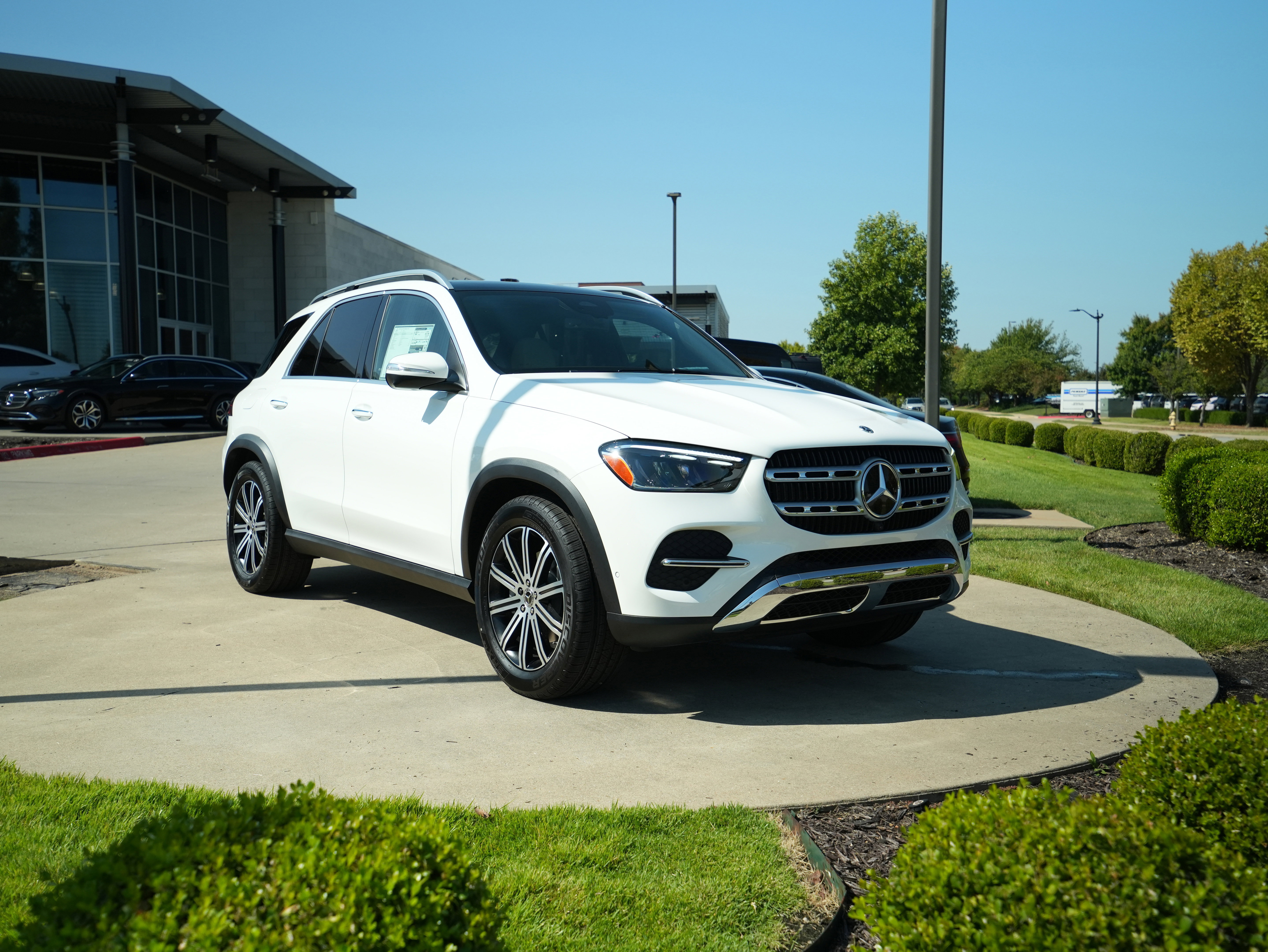 2026 Mercedes-Benz GLE GLE350's photo