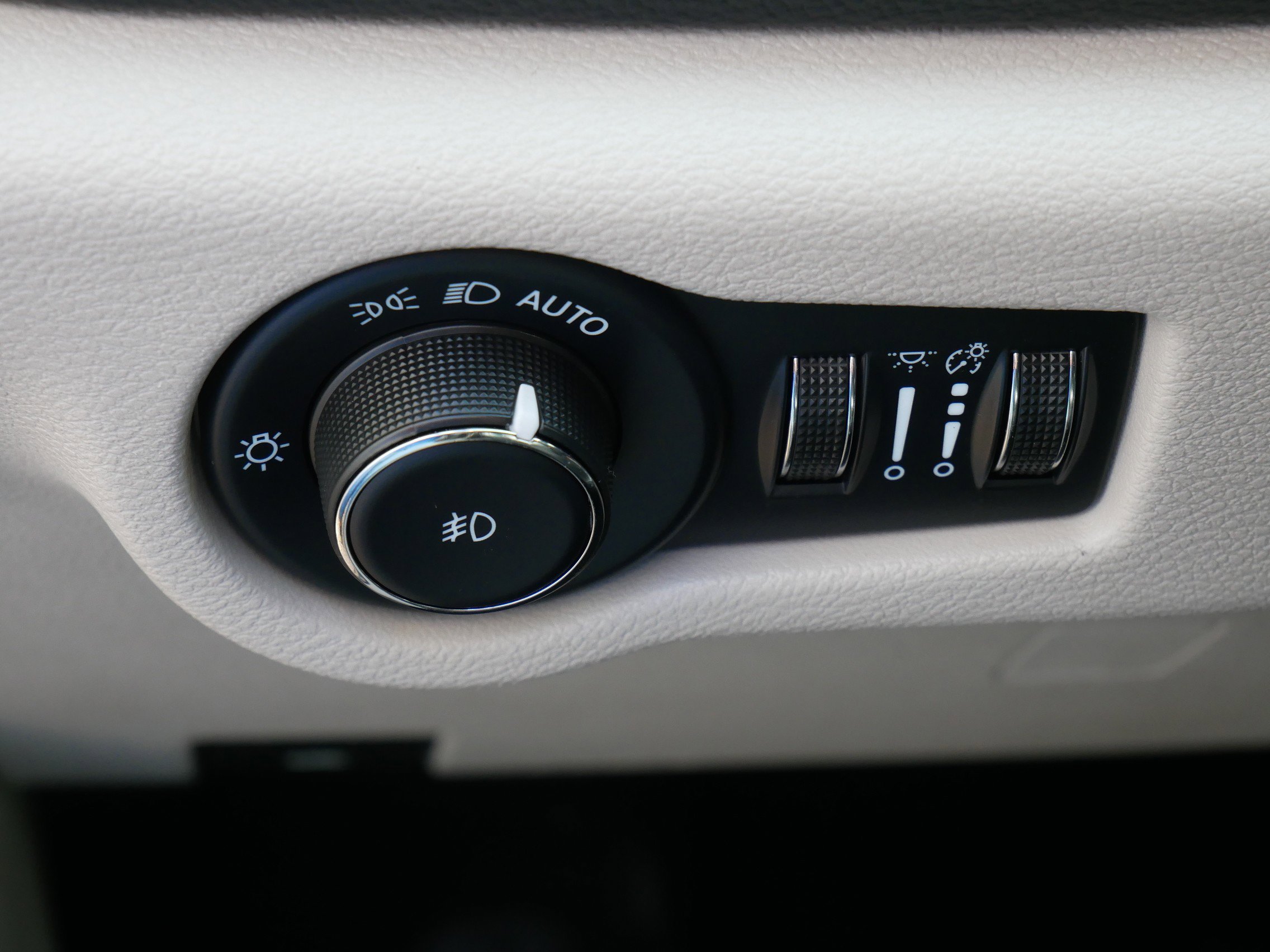 2022 Chrysler Pacifica Touring L photo 18