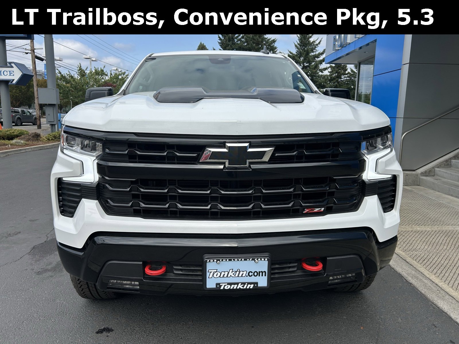 2025 Chevrolet Silverado 1500 LT Trail Boss photo 3
