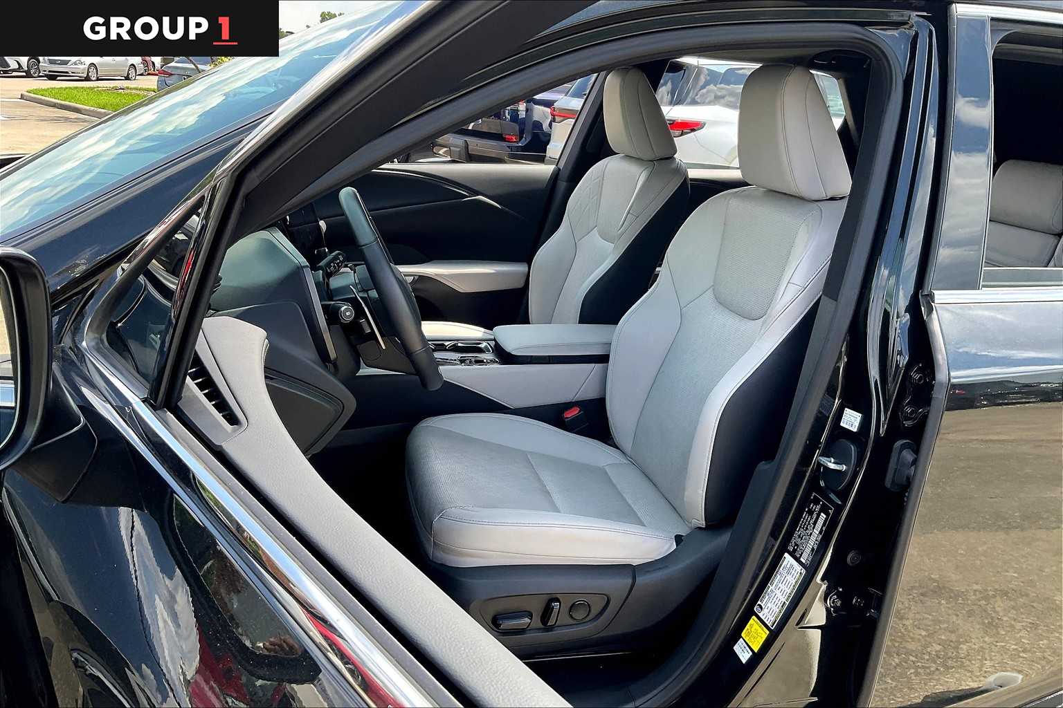 2024 Lexus RX Premium photo 6