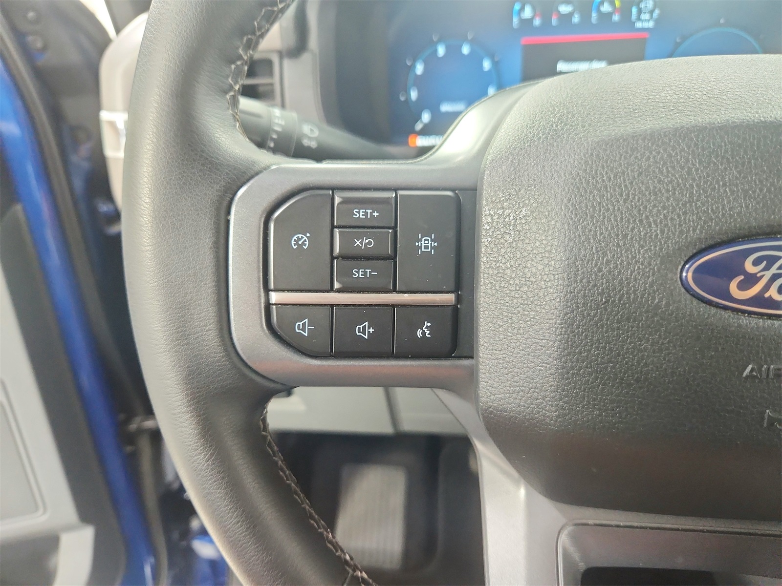 2024 Ford F-150 XLT photo 22