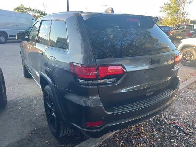 2020 Jeep Grand Cherokee Altitude photo 2