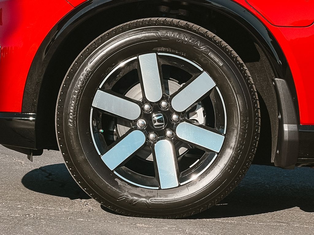 2025 Honda Prologue Touring photo 2