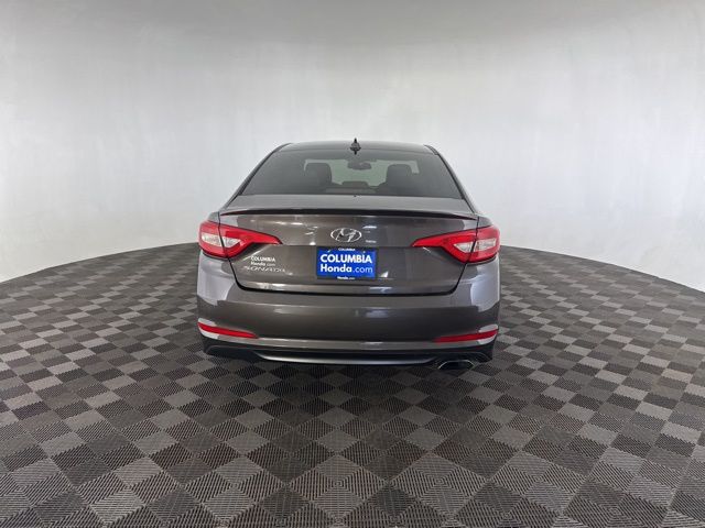 2016 Hyundai Sonata SE photo 4