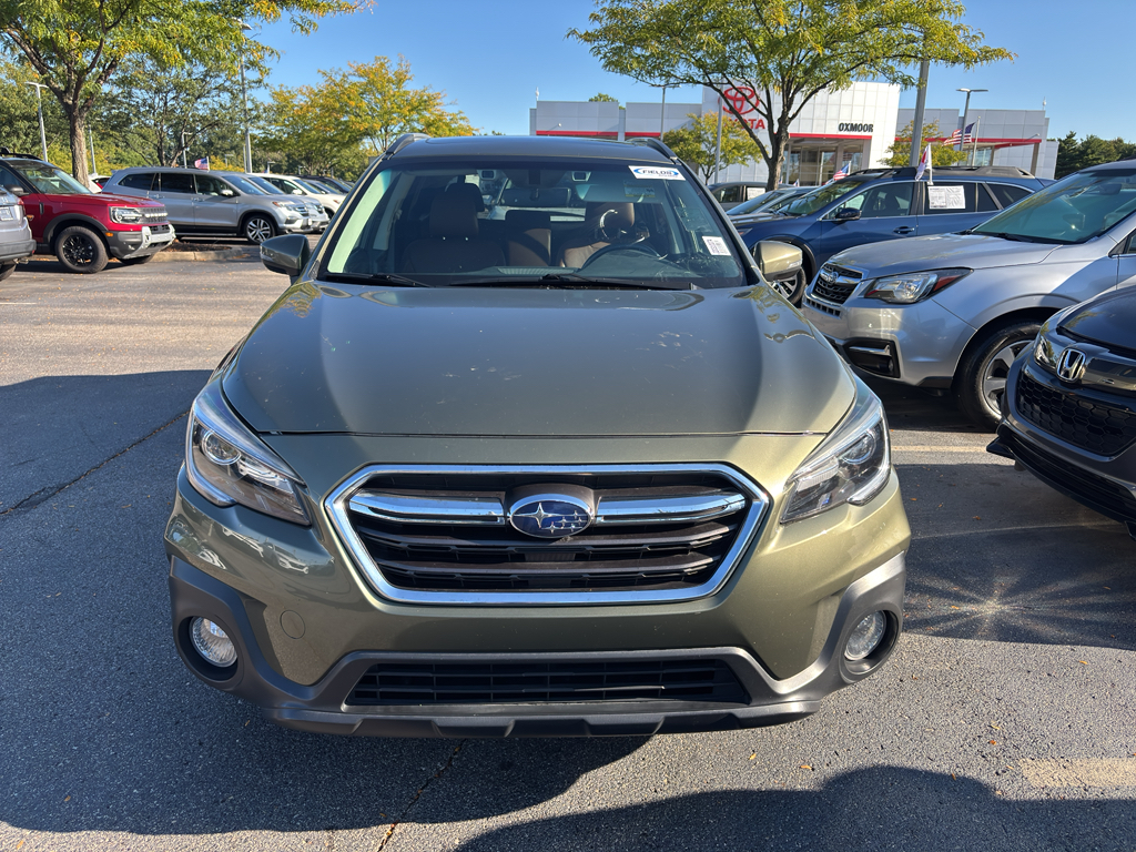 2018 Subaru Outback Touring photo 2