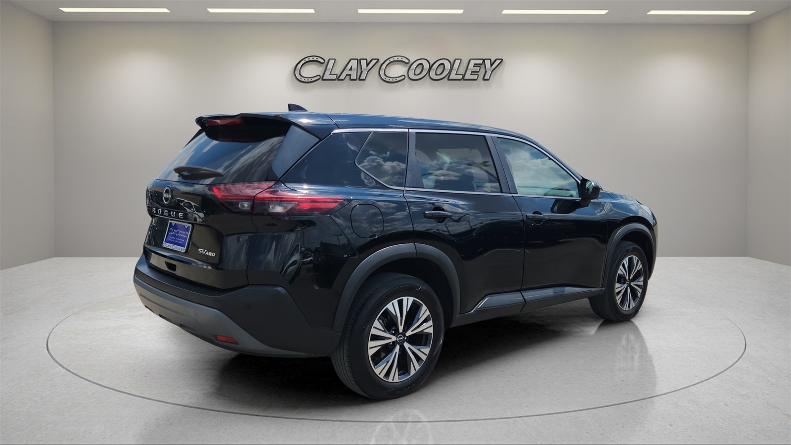 2023 Nissan Rogue SV photo 2
