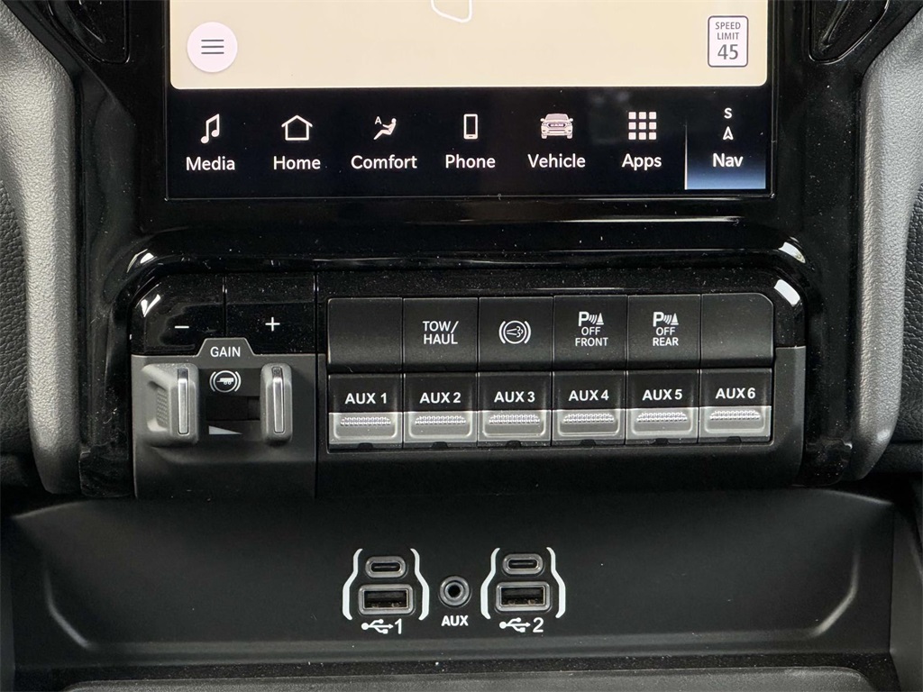 2025 Ram 2500 Big Horn photo 20