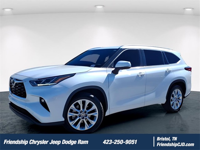 2023 Toyota Highlander Limited's photo