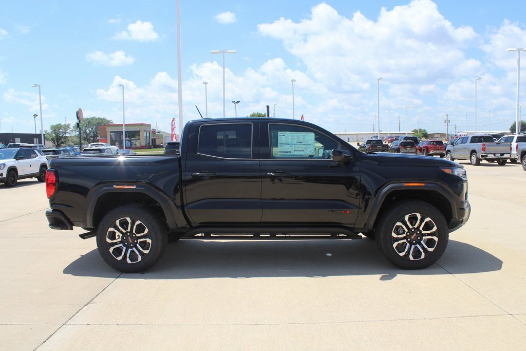2025 Gmc Canyon AT4 photo 2