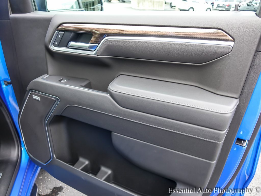 2025 CHEVROLET SILVERADO - Image 33