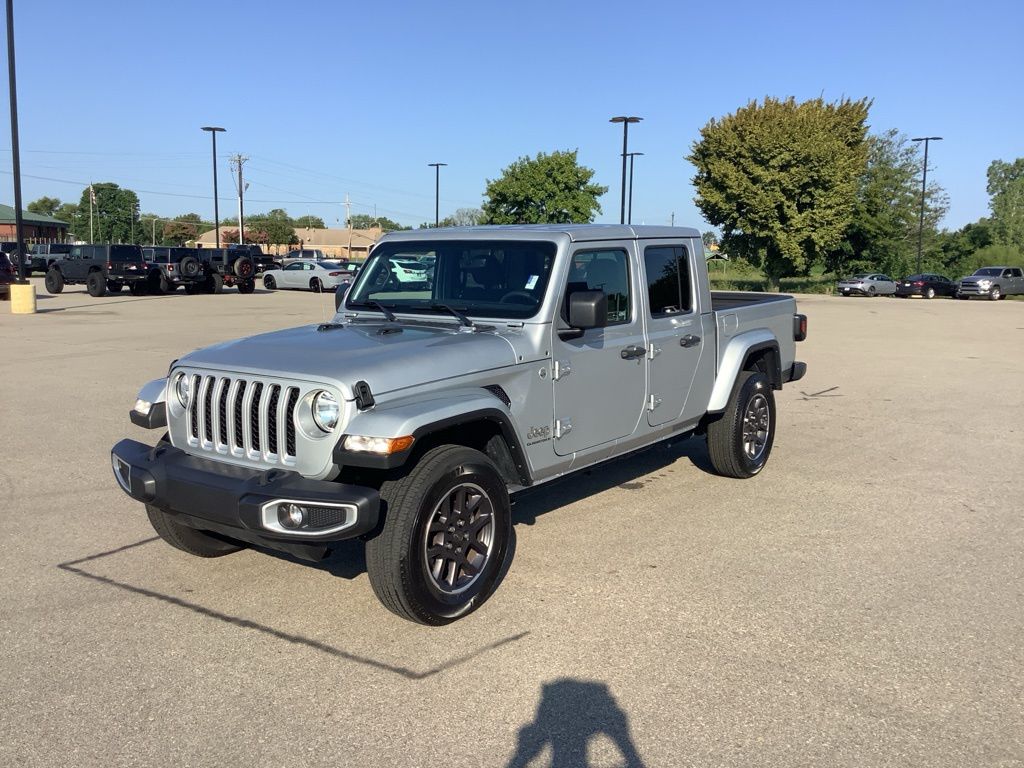 2023 Jeep Gladiator Overland photo 3