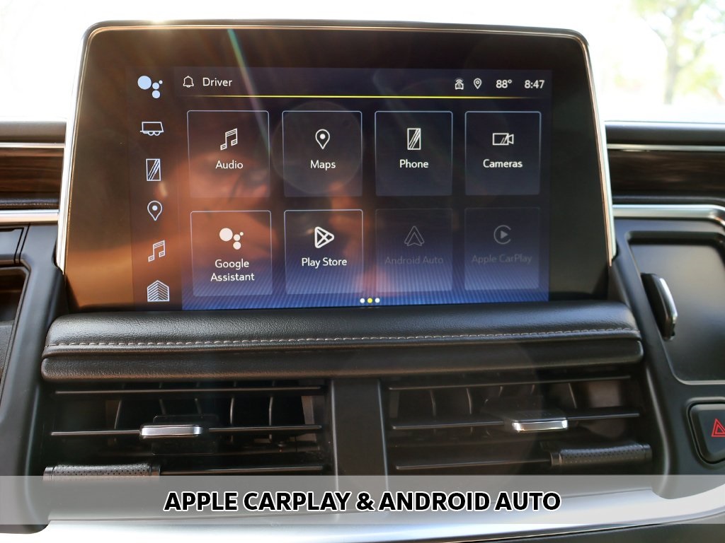 2023 Chevrolet Suburban Z71 photo 8