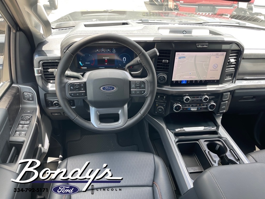 2025 Ford F-250 Lariat photo 3