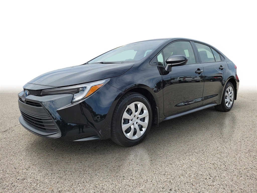2024 Toyota Corolla LE photo 3