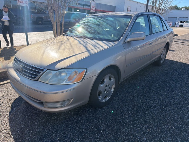 2003 Toyota Avalon XL's photo