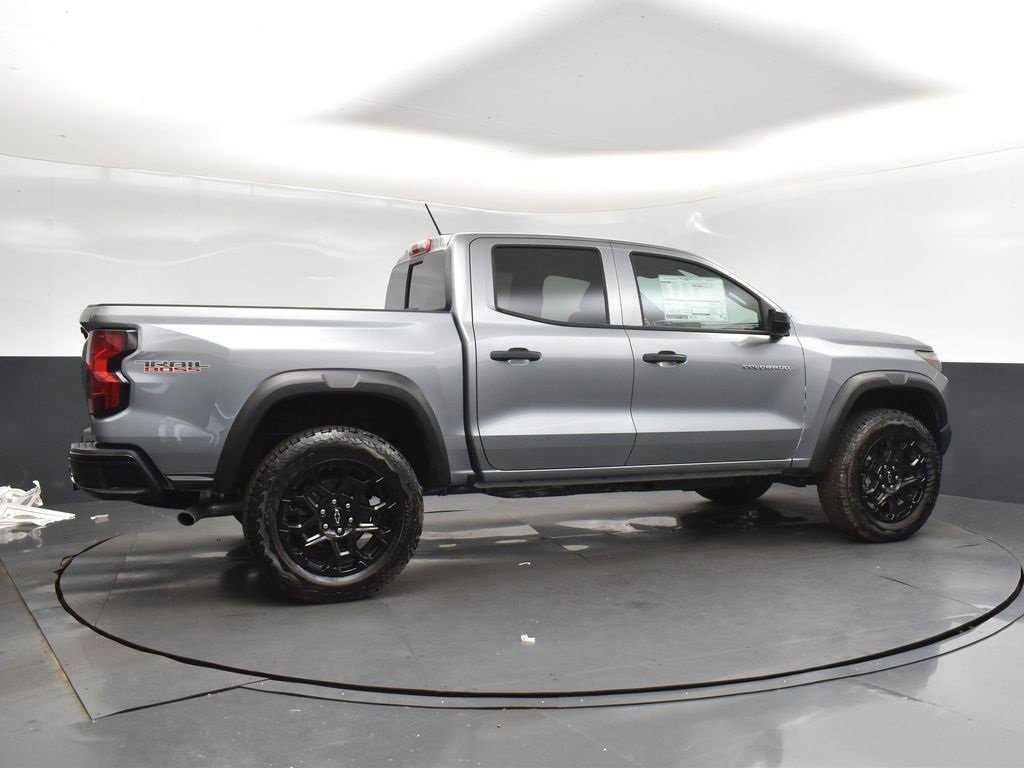 2026 Chevrolet Colorado Trail Boss photo 4