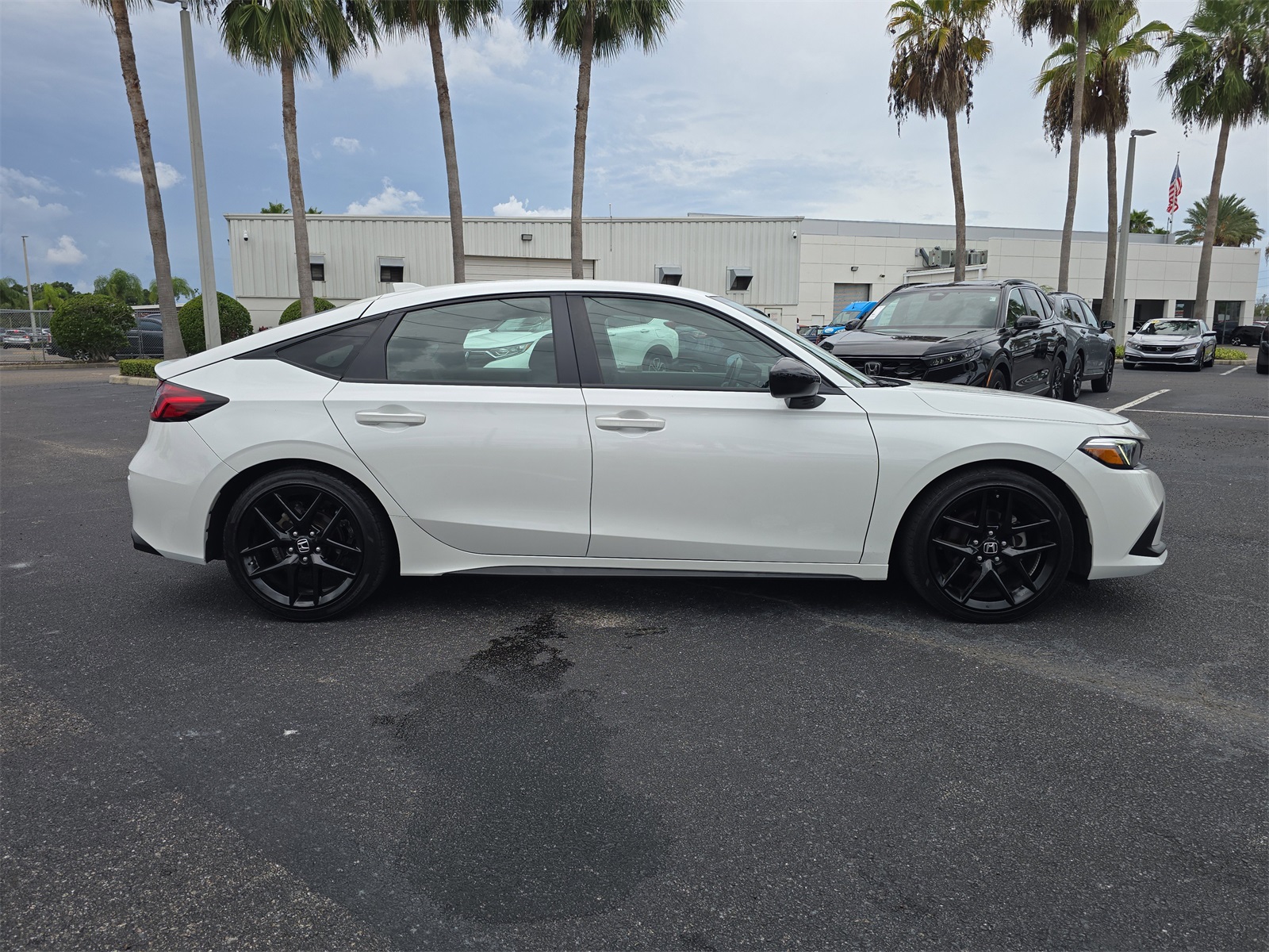 2023 Honda Civic Sport photo 3