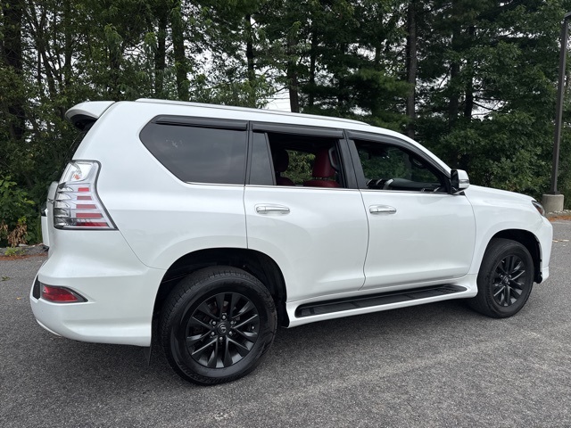 2021 Lexus GX 460 Premium photo 2