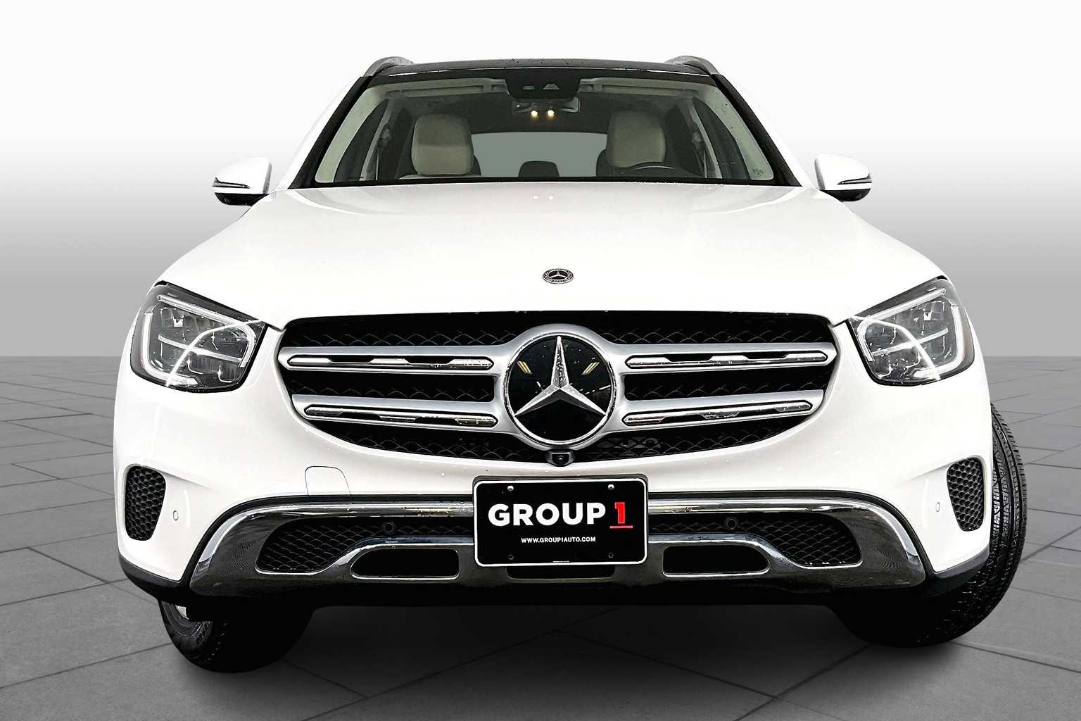 2022 Mercedes Benz GLC 300 4MATIC photo 3