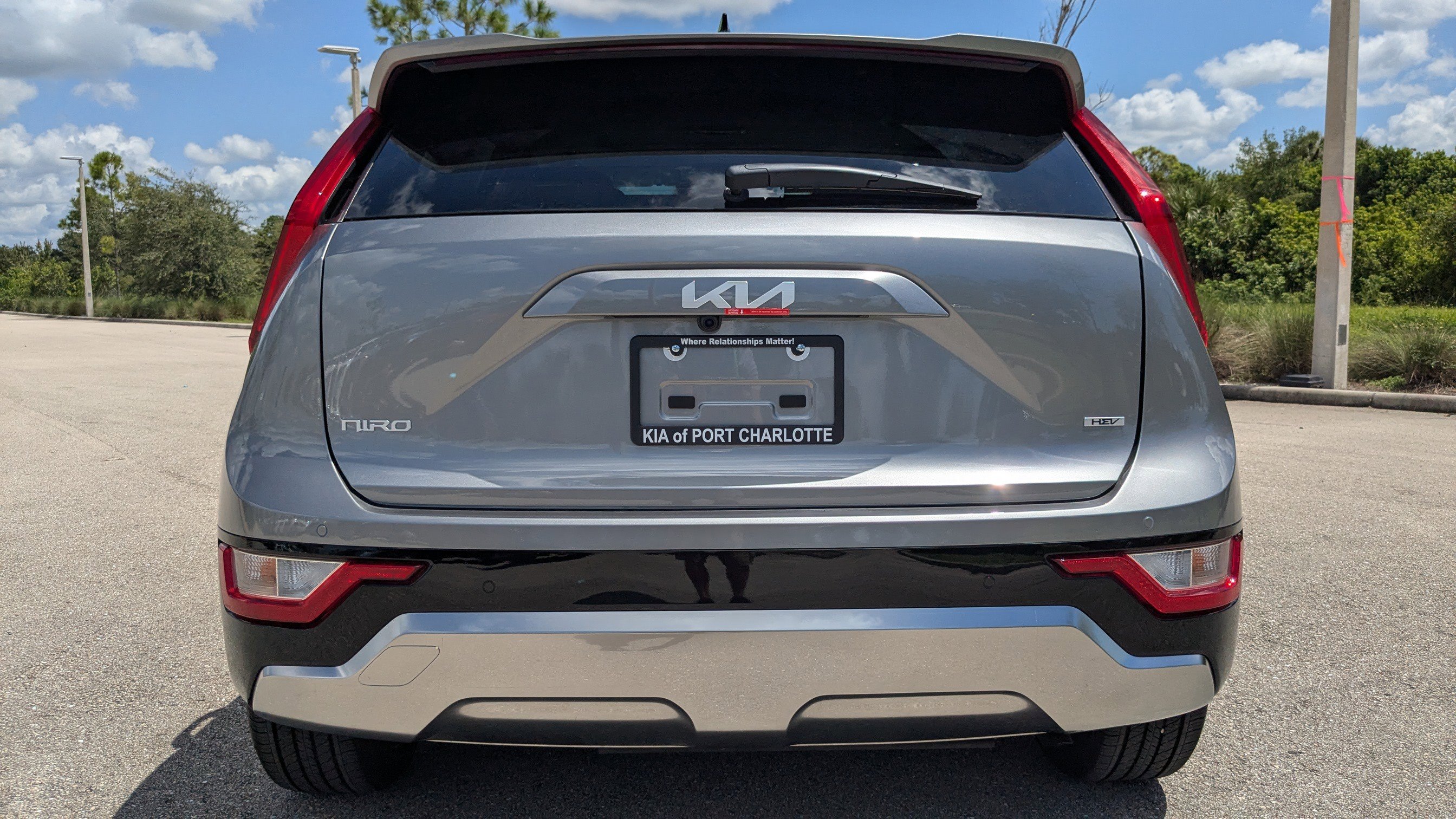 2025 Kia Niro EX Touring photo 3