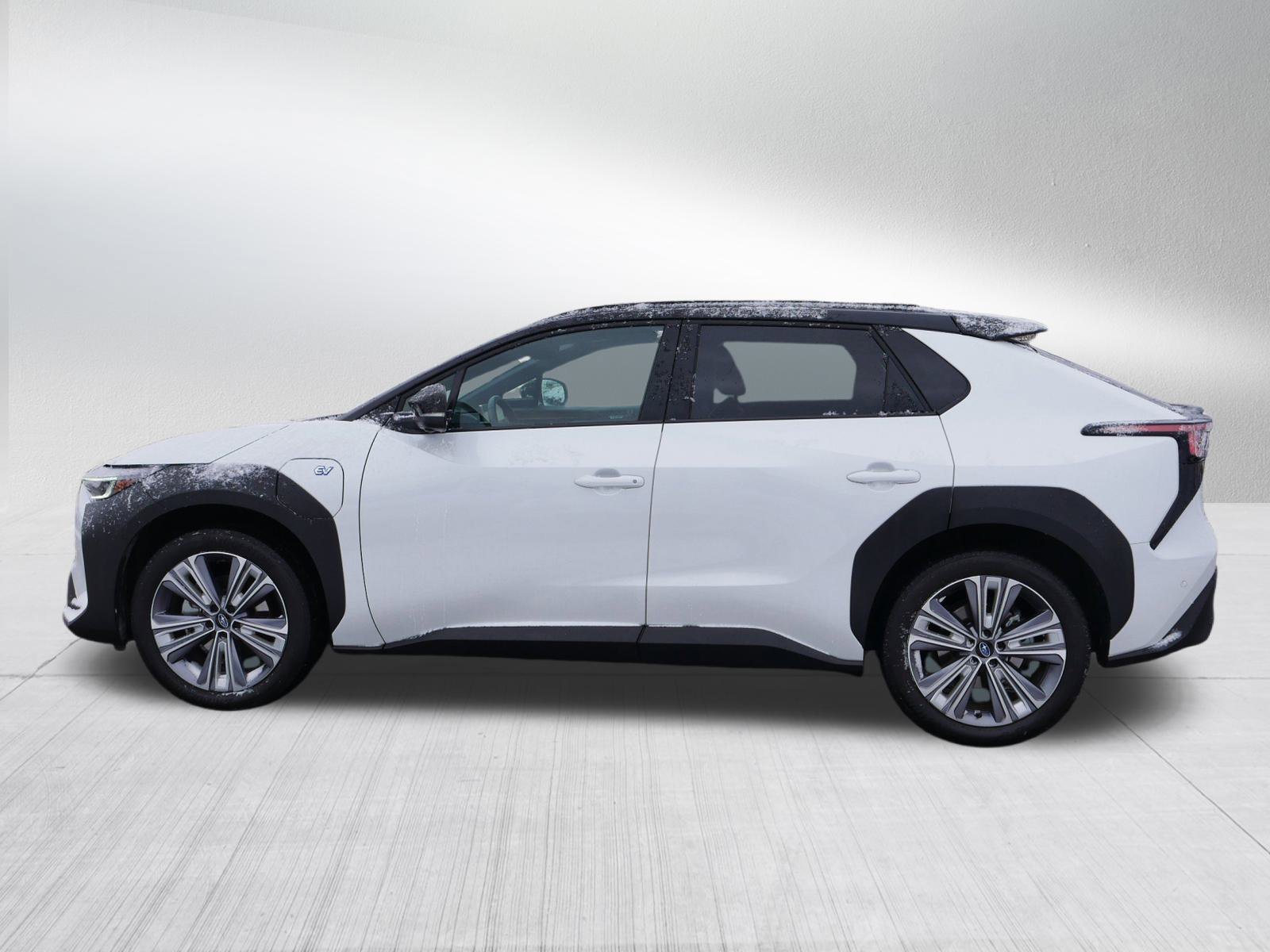 2023 Subaru Solterra Touring photo 4