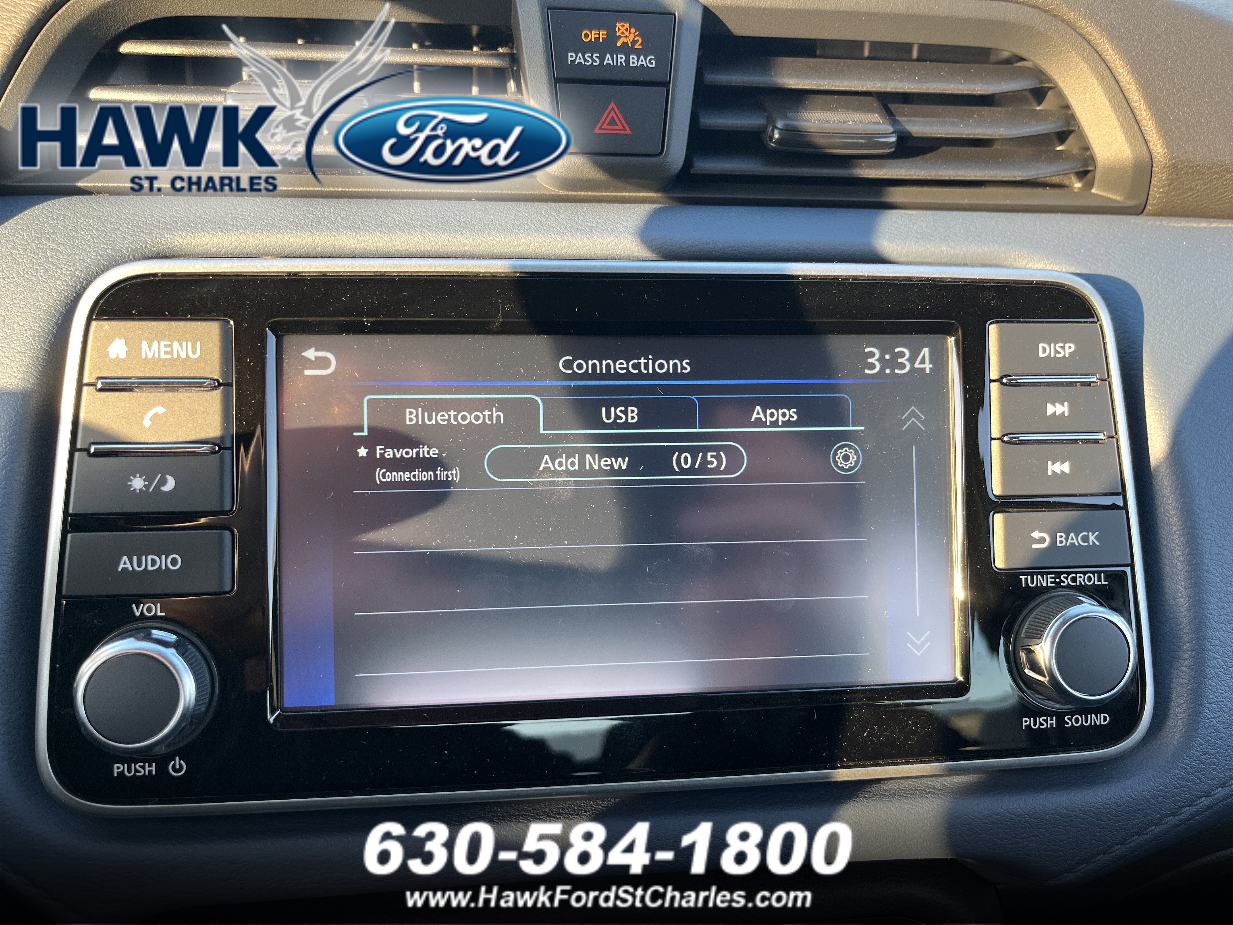 2025 NISSAN VERSA - Image 17