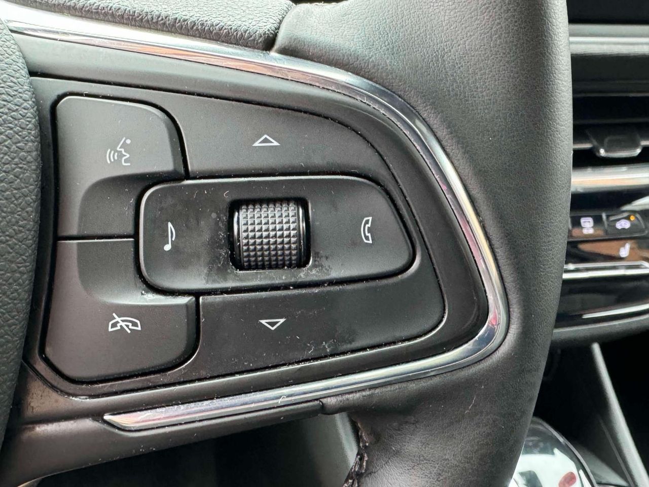 2024 Buick Envista Avenir photo 21