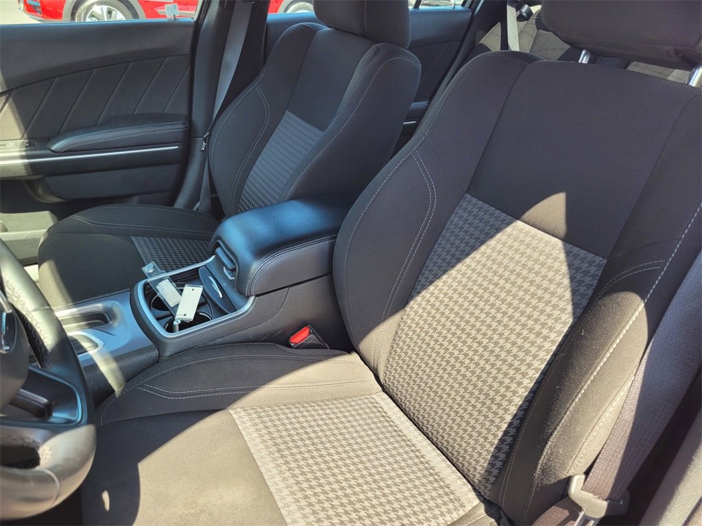 2023 Dodge Charger SXT photo 12