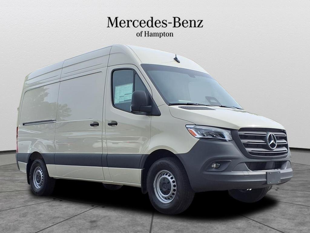 2025 Mercedes-Benz Sprinter Cargo Van Base's photo