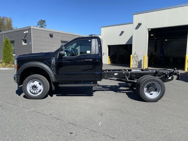 2026 Ford F-550 photo 4