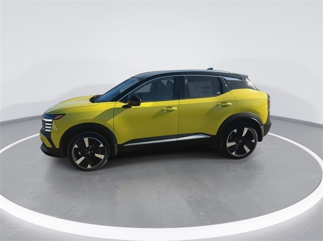 2025 Nissan Kicks SR photo 3
