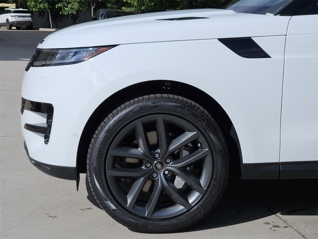 2025 Land Rover Range Rover Sport SE photo 8
