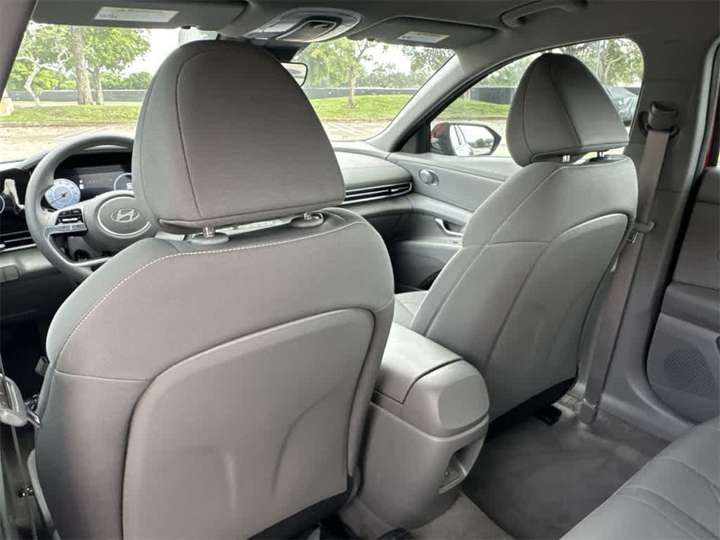 2024 Hyundai Elantra SEL photo 22