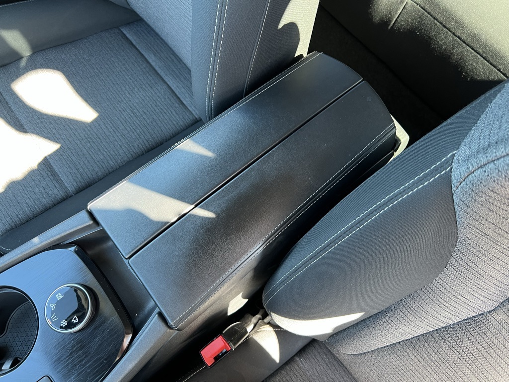 2023 Nissan Rogue SV photo 22