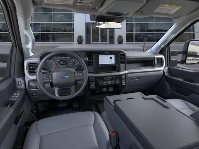 2025 Ford F-350 XL photo 9