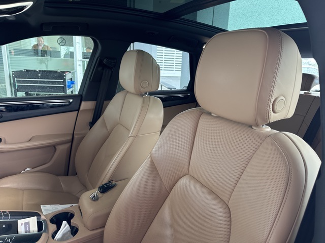 2019 Porsche Macan Base photo 8