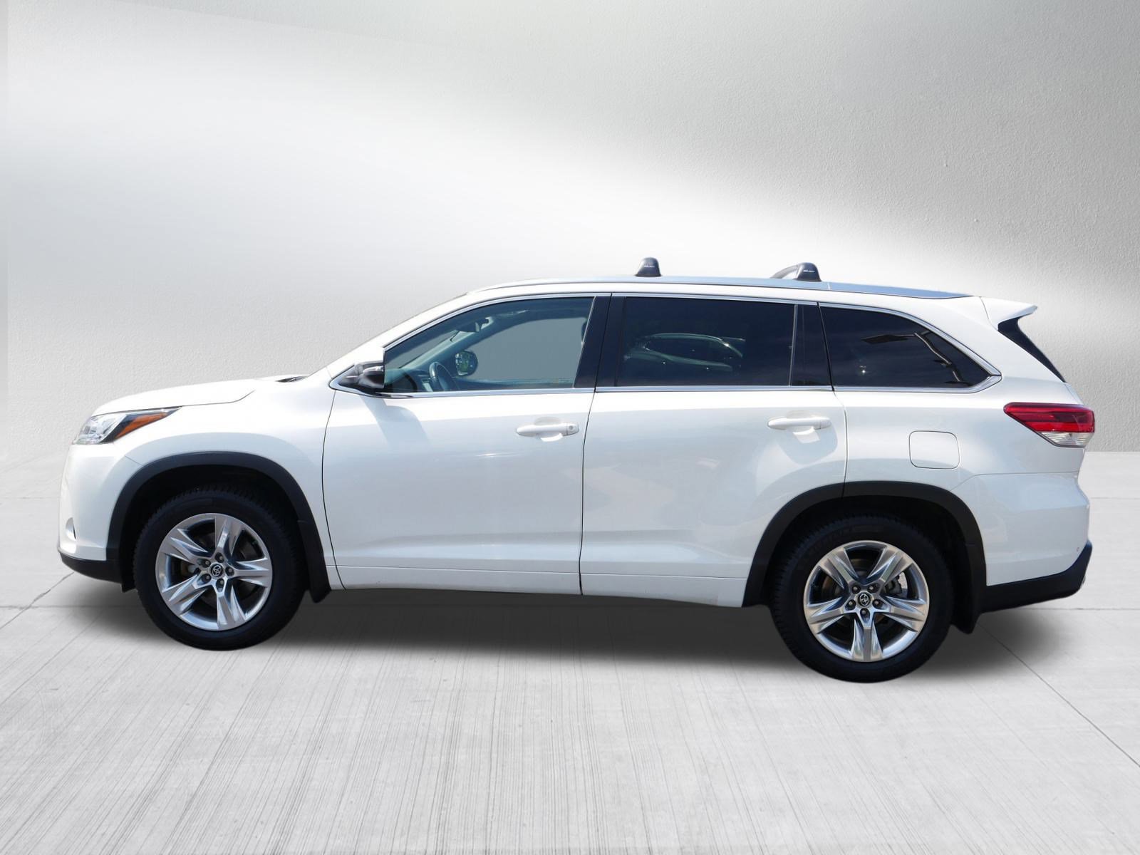 2019 Toyota Highlander Limited photo 4