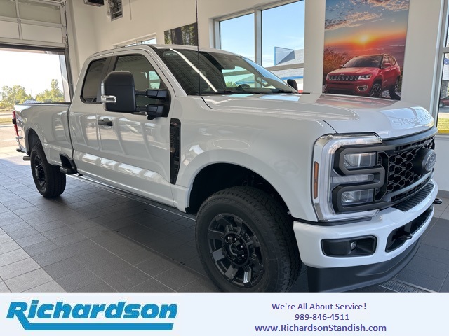 2026 Ford F-350 Super Duty XL's photo